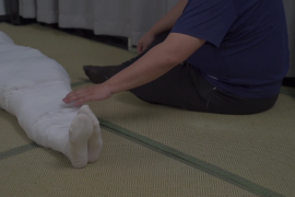 Q905高中生mummy挠脚心 (1080p)(1)